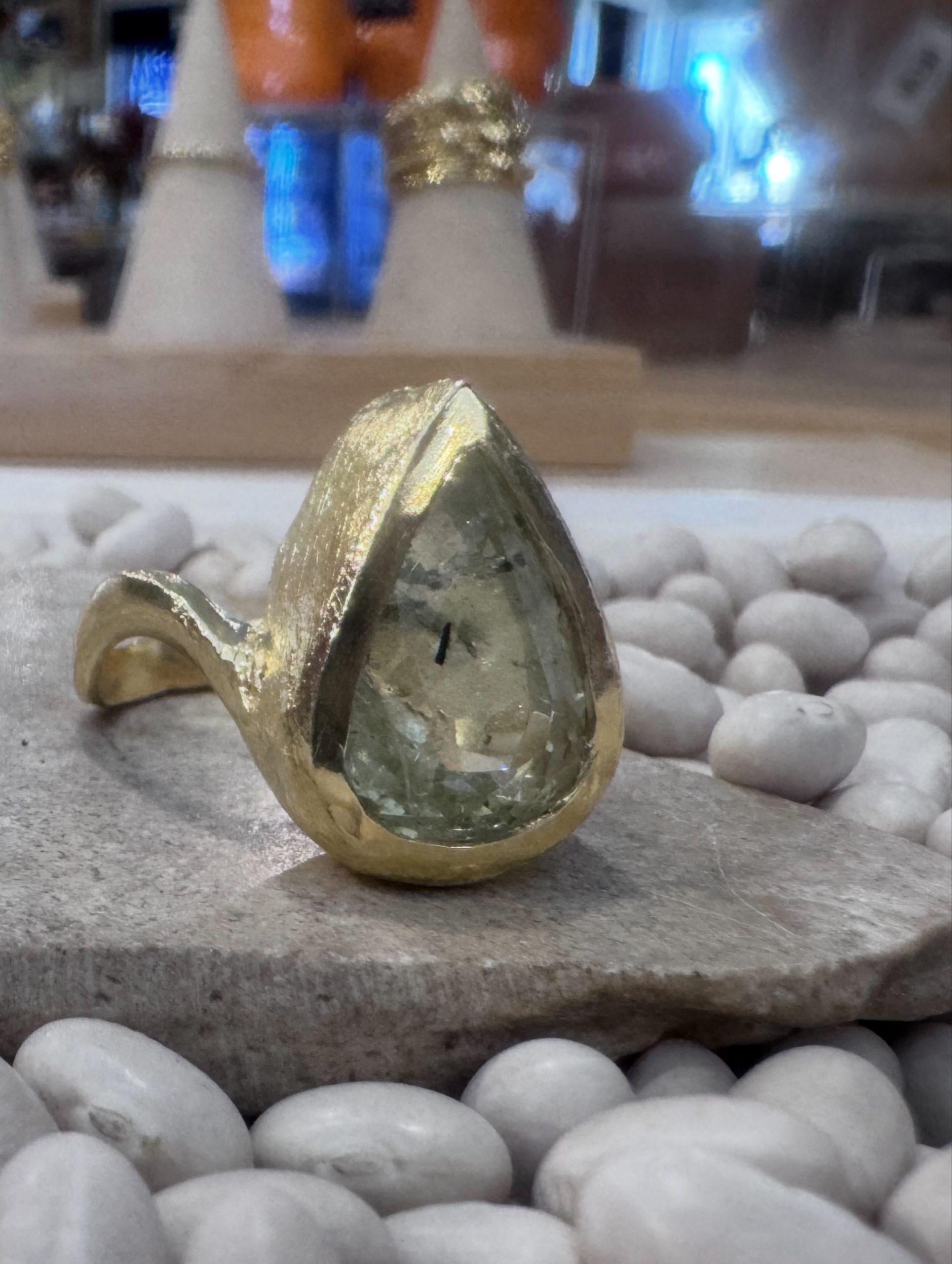 Walking on Sunshine Ring size 9 - Image 2